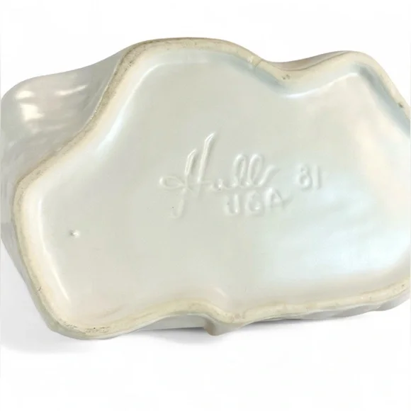 HULL Pottery- Matte White Ceramic Swan Sculpture Planter/Vase circa 1940-50s - Picture 12 of 12